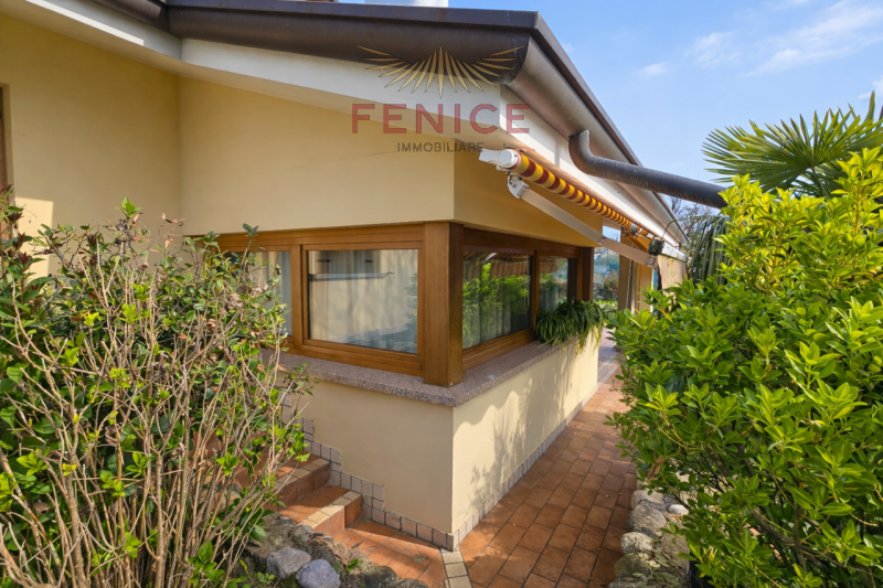 Nel cuore della tranquilla frazione di Guarda, a pochi minuti dal centro di Montebelluna, si prop...