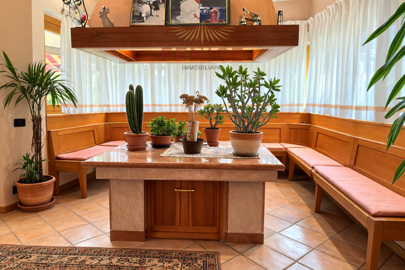 Nel cuore della tranquilla frazione di Guarda, a pochi minuti dal centro di Montebelluna, si prop...