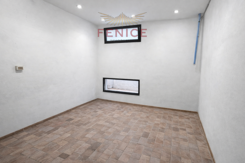 Nel cuore della tranquilla frazione di Guarda, a pochi minuti dal centro di Montebelluna, si prop...