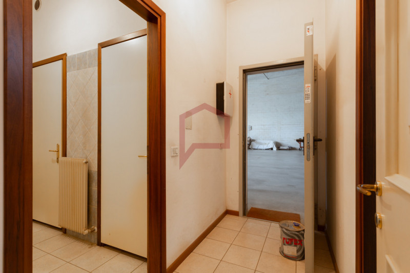 Mogliano Veneto: via Tiepolo, in posizione comoda alle principali arterie stradali, proponiamo in...