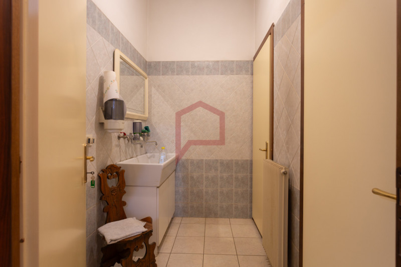 Mogliano Veneto: via Tiepolo, in posizione comoda alle principali arterie stradali, proponiamo in...