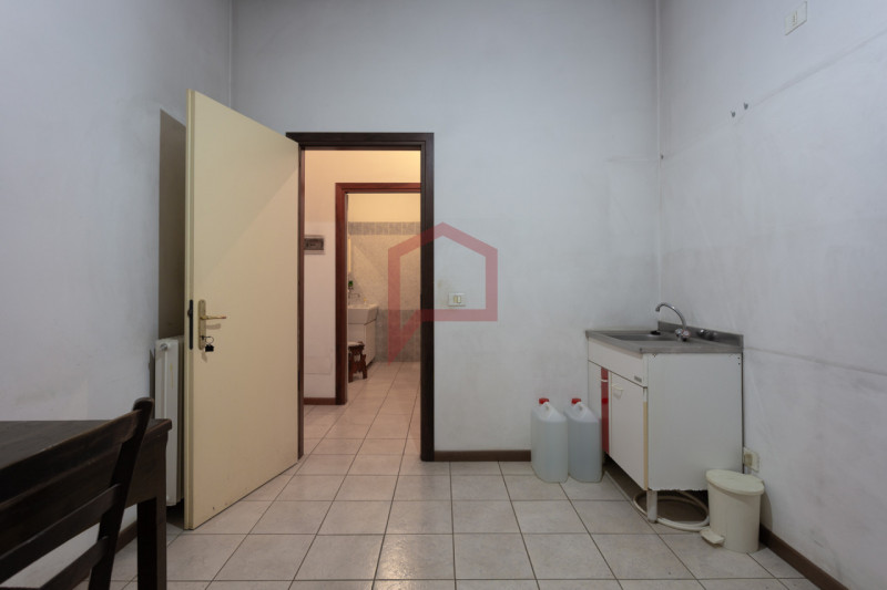 Mogliano Veneto: via Tiepolo, in posizione comoda alle principali arterie stradali, proponiamo in...