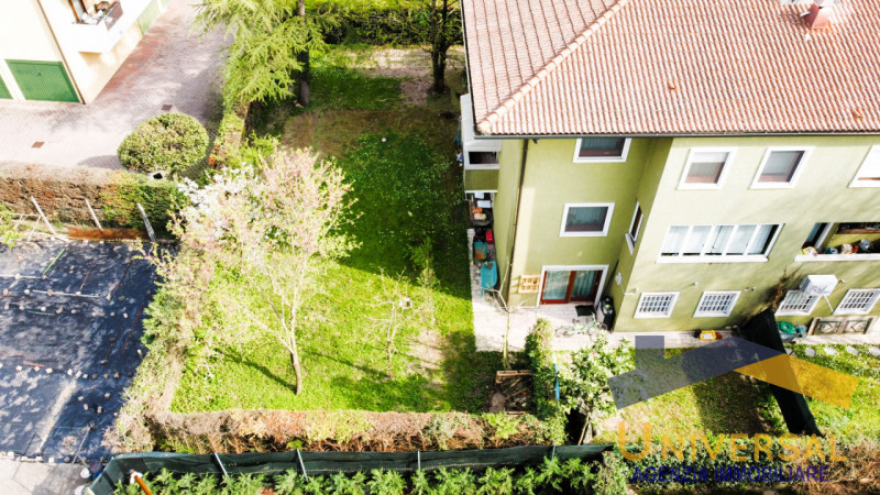 ALBIGNASEGO - SANT' AGOSTINO - A soli 3 km dalla fermata del tram capolinea Guizza, che permette ...