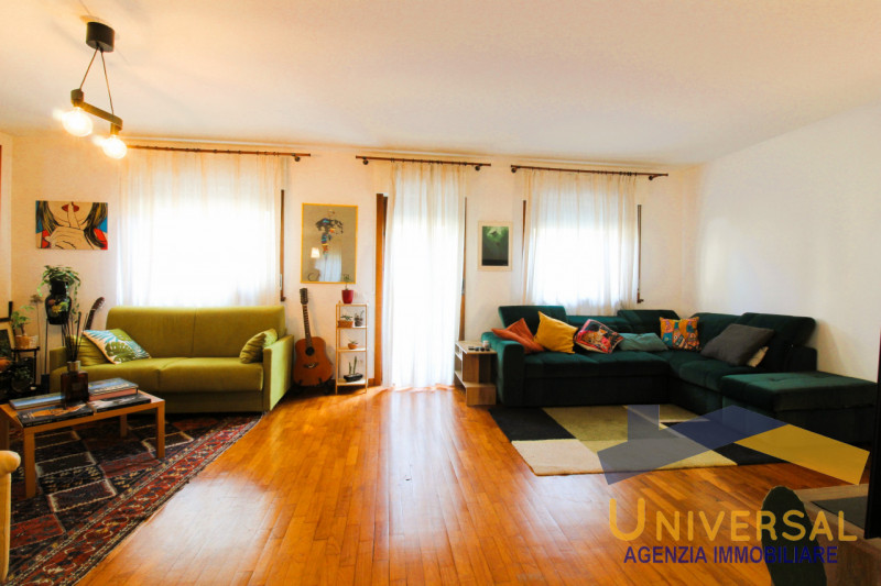 ALBIGNASEGO - SANT' AGOSTINO - A soli 3 km dalla fermata del tram capolinea Guizza, che permette ...