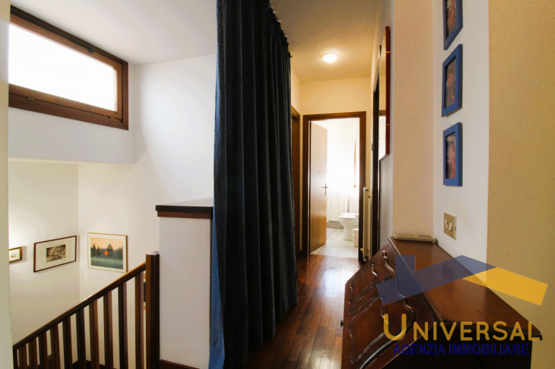 ALBIGNASEGO - SANT' AGOSTINO - A soli 3 km dalla fermata del tram capolinea Guizza, che permette ...