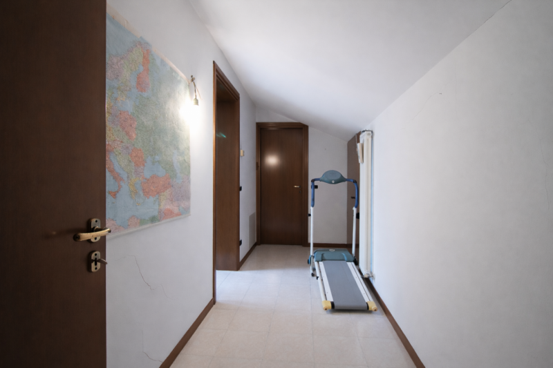 Nel cuore della tranquillità della campagna di Isola Vicentina, inserito in un piccolo e curato c...