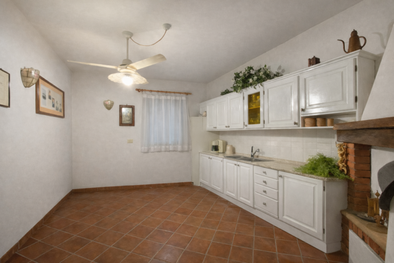 Nel cuore della tranquillità della campagna di Isola Vicentina, inserito in un piccolo e curato c...