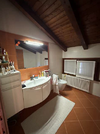 Rif. A.A.274-23

Vendita all'asta - abitazione in villini su 2 piani in data 22 aprile 2026

Desc...