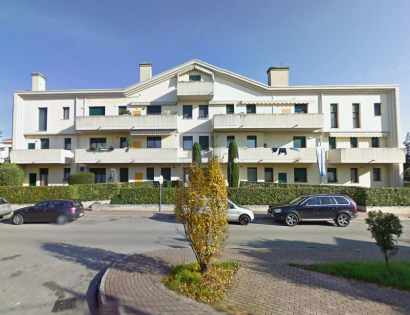 Se sei alla ricerca di una casa che si distingua per metrature generose e una distribuzione degli...