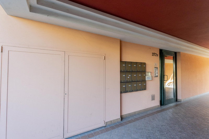 Se sei alla ricerca di una casa che si distingua per metrature generose e una distribuzione degli...