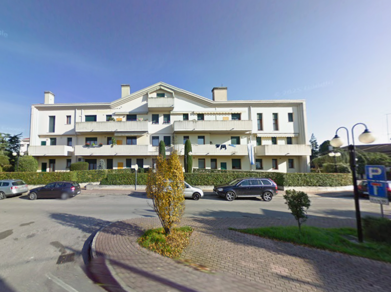 Se sei alla ricerca di una casa che si distingua per metrature generose e una distribuzione degli...