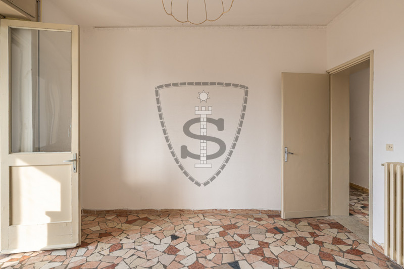 A Cartigliano, in una zona tranquilla e vicina al centro, proponiamo questo appartamento di 118 m...