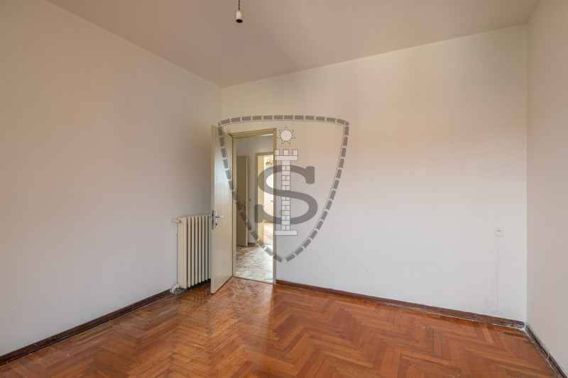 A Cartigliano, in una zona tranquilla e vicina al centro, proponiamo questo appartamento di 118 m...