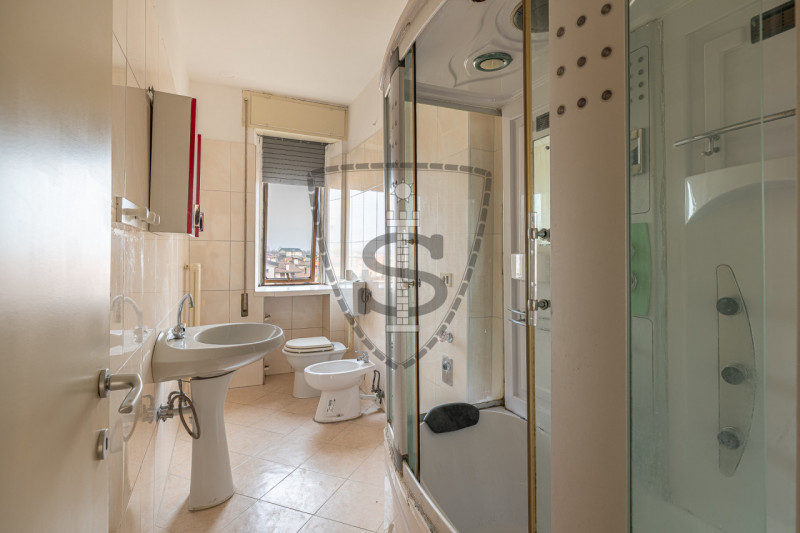 A Cartigliano, in una zona tranquilla e vicina al centro, proponiamo questo appartamento di 118 m...