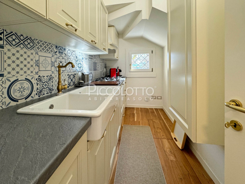 Rif. A5452 - Asolo Golf, a 10 minuti dal centro storico di Asolo, appartamento in affitto in stra...