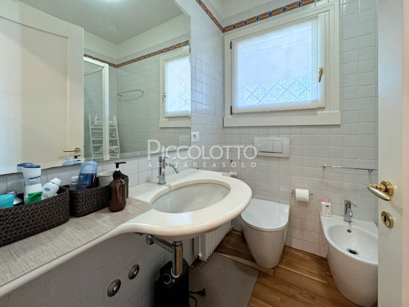 Rif. A5452 - Asolo Golf, a 10 minuti dal centro storico di Asolo, appartamento in affitto in stra...