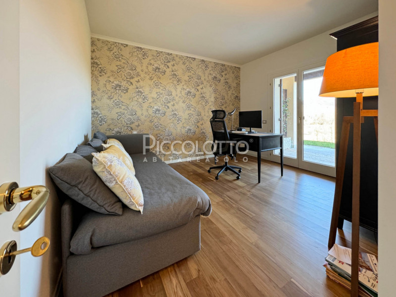 Rif. A5452 - Asolo Golf, a 10 minuti dal centro storico di Asolo, appartamento in affitto in stra...