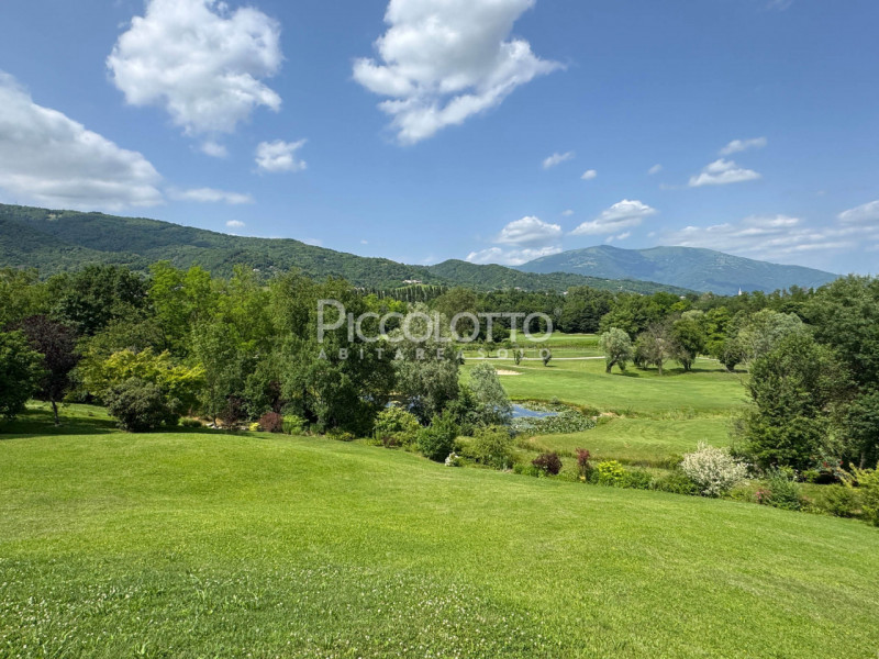 Rif. A5452 - Asolo Golf, a 10 minuti dal centro storico di Asolo, appartamento in affitto in stra...