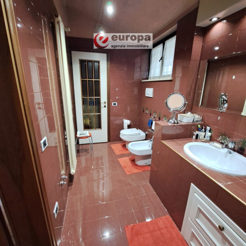 A CAVAZZALE (VI) (per motivi di riservatezza l'indirizzo è solo indicativo), si propone questa lu...