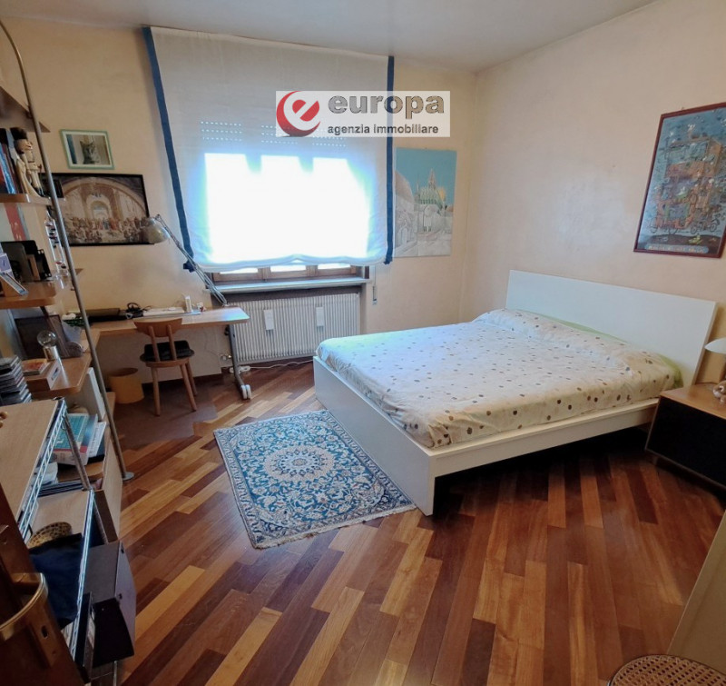 A CAVAZZALE (VI), laterale di viale Europa (per riservatezza l'indirizzo è indicativo), si propon...