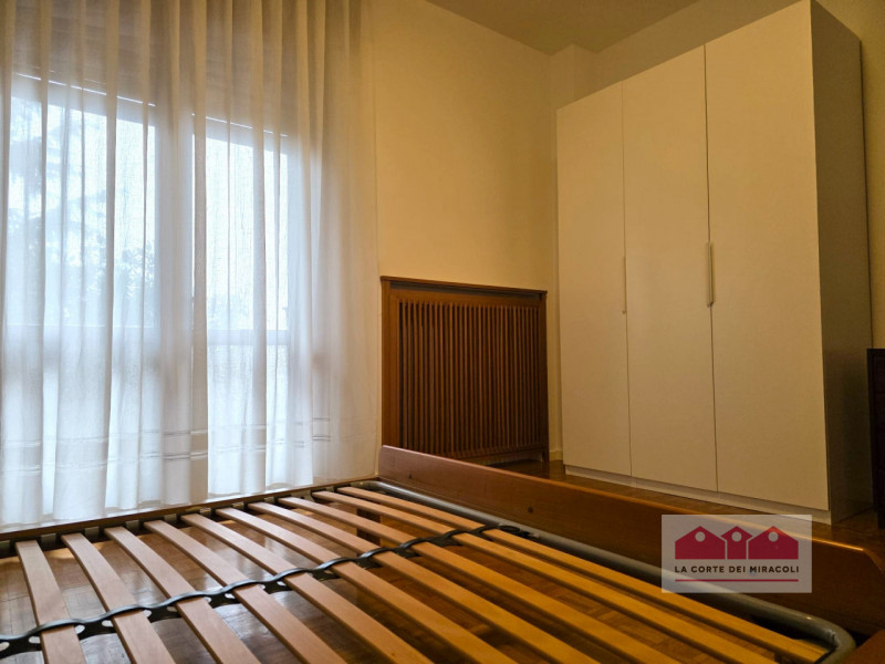 SANT'ANDREA: BICAMERE CON STUDIO COMPOSTO DA SOGGIORNO E CUCINA SEPARATA, DUE CAMERE, STUDIO, BAG...