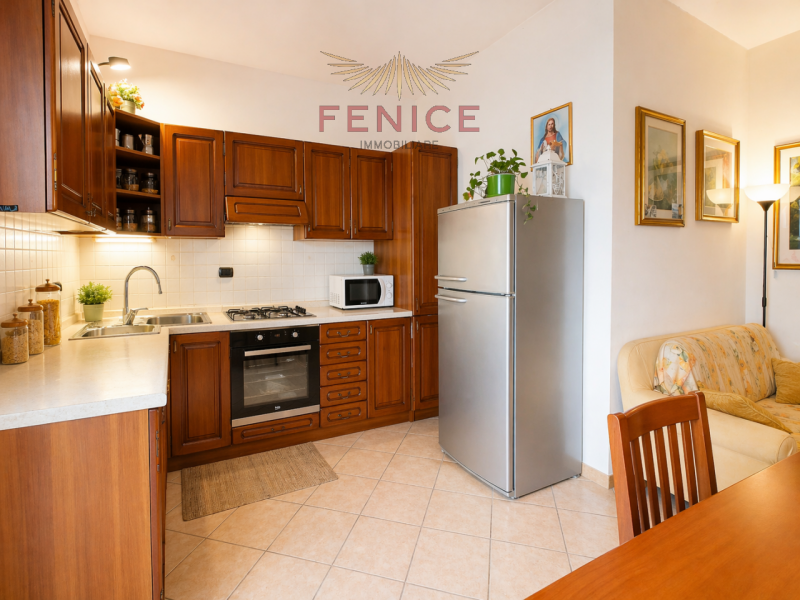 Nel cuore di Caerano di San Marco, proponiamo in vendita un accogliente appartamento trilocale di...