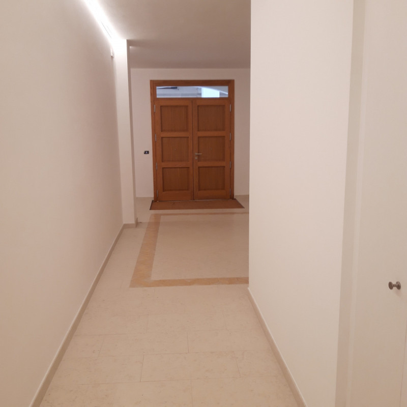 Questo appartamento quadrilocale, situato in una  zona centrale della città, rappresenta il perfe...