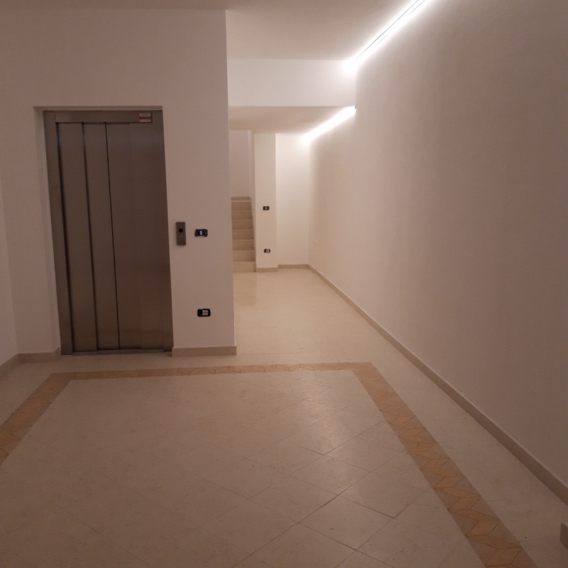 Questo appartamento quadrilocale, situato in una  zona centrale della città, rappresenta il perfe...