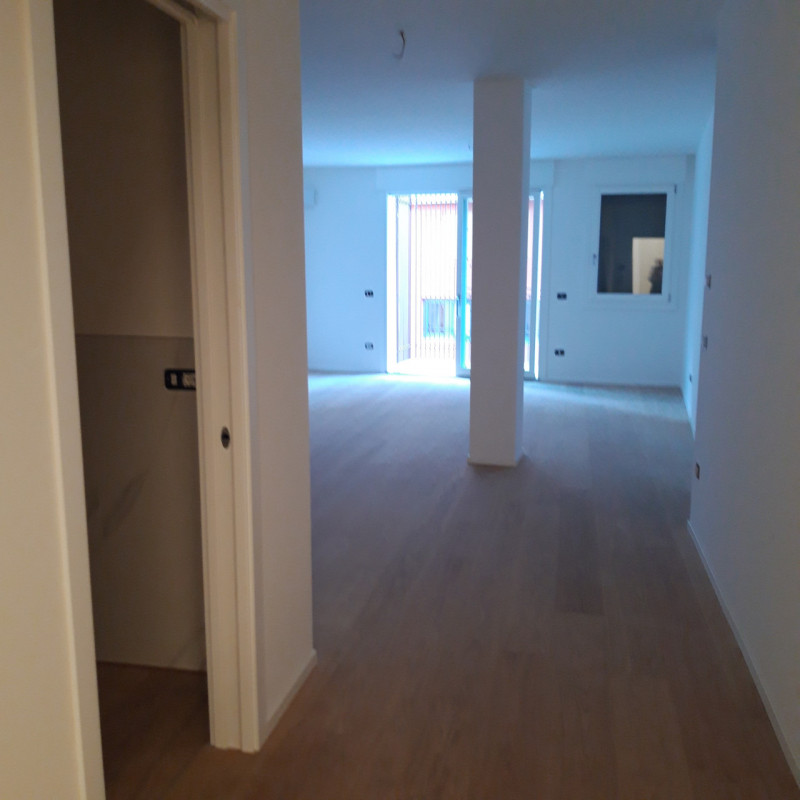 Questo appartamento quadrilocale, situato in una  zona centrale della città, rappresenta il perfe...