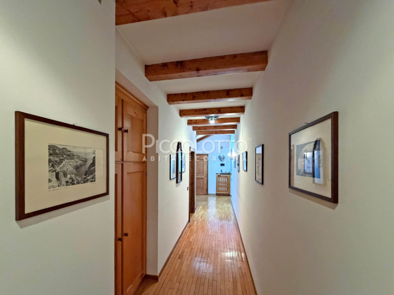 Rif. V5456 - Cortina d'Ampezzo, luminoso attico in vendita in privilegiata posizione nelle immedi...