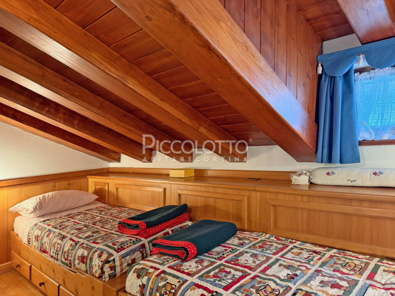 Rif. V5456 - Cortina d'Ampezzo, luminoso attico in vendita in privilegiata posizione nelle immedi...