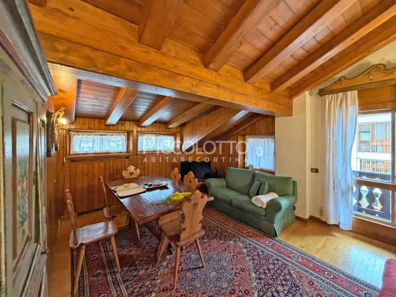 Rif. V5457 - Attico, Corso Italia, 2 camere - vista panoramica.

Nel cuore di Corso Italia, propo...