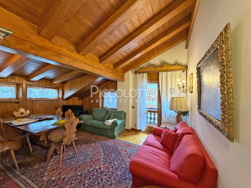 Rif. V5457 - Attico, Corso Italia, 2 camere - vista panoramica.

Nel cuore di Corso Italia, propo...