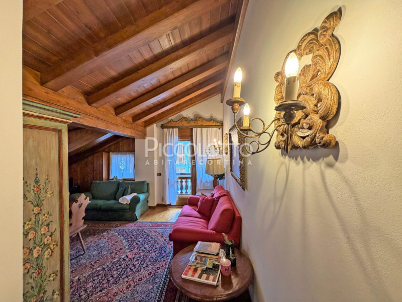 Rif. V5457 - Attico, Corso Italia, 2 camere - vista panoramica.

Nel cuore di Corso Italia, propo...