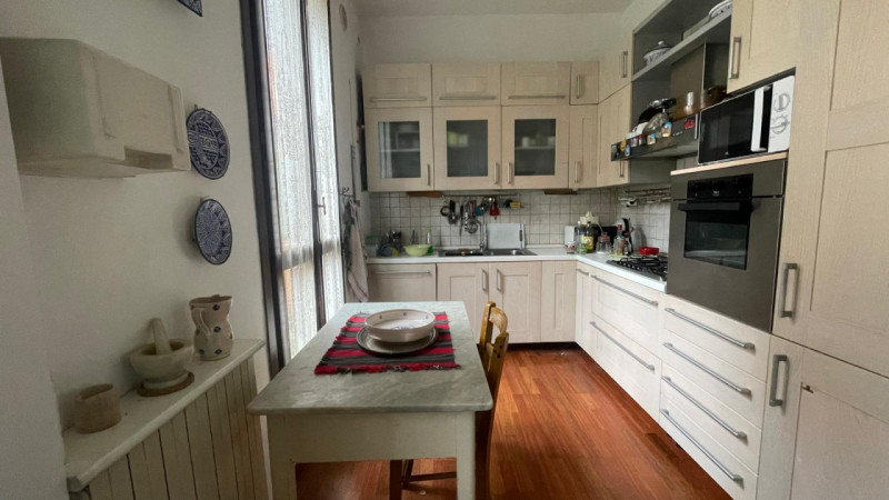 PADOVA: CLASSE ENERGETICA in definizione kwh/m2 anno
Descrizione: In contesto di 3 unità a pochi ...