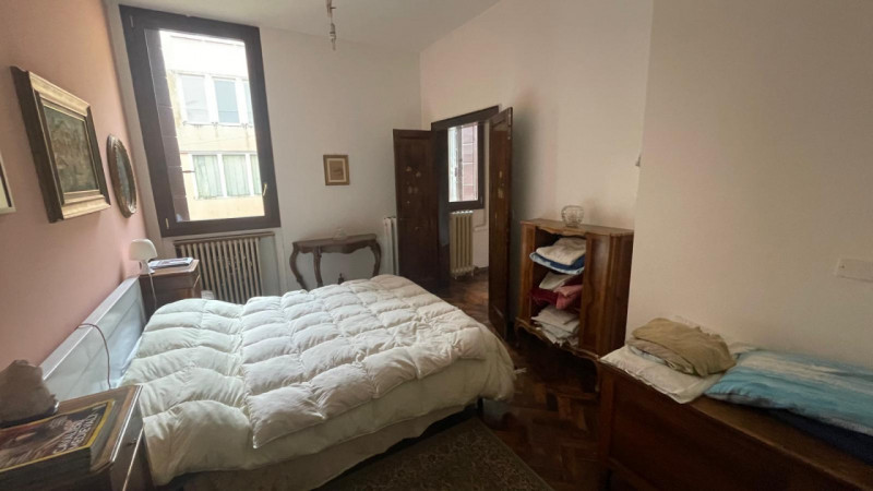 PADOVA: CLASSE ENERGETICA in definizione kwh/m2 anno
Descrizione: In contesto di 3 unità a pochi ...