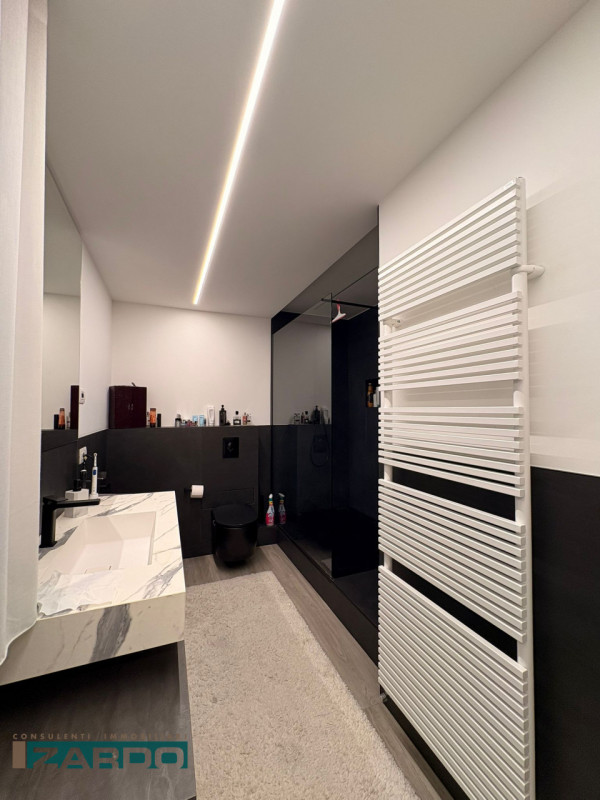 Rif. A-321 Per info (3409172184 Nicolò)

In una delle zone residenziali più tranquille e curate d...