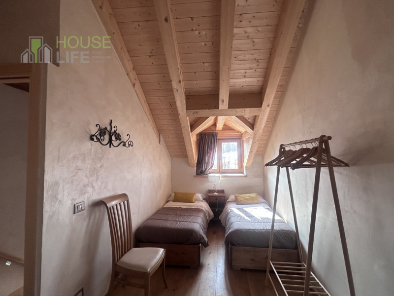 ROANA - TRESCHE CONCA - ELEGANTE CHALET DI MONTAGNA quadrilocale, tre-quattro camere, tre bagni, ...