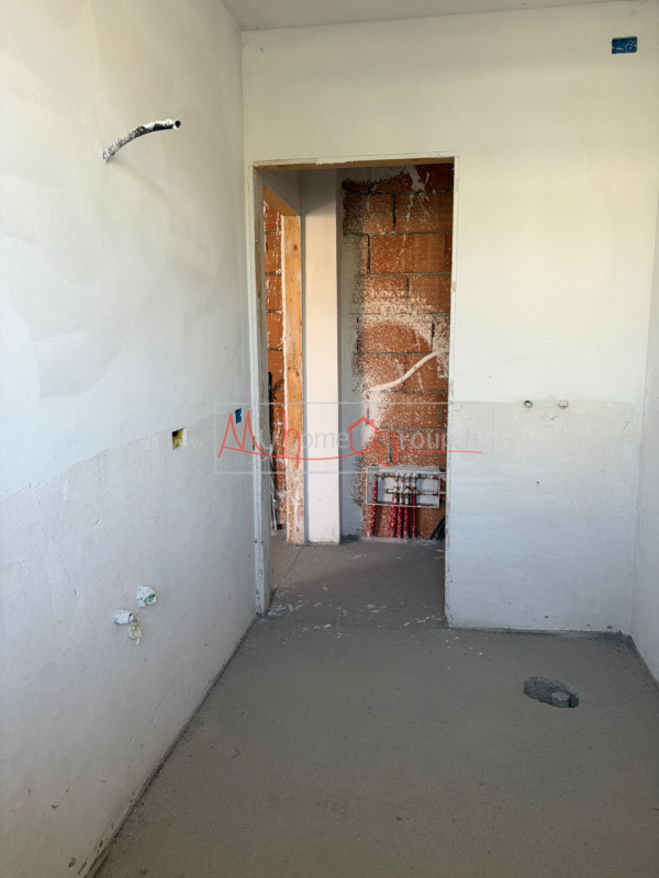 SELVAZZANO - (Rif.COMM001-s) - Se stai cercando un'opportunità unica per investire o avviare la t...