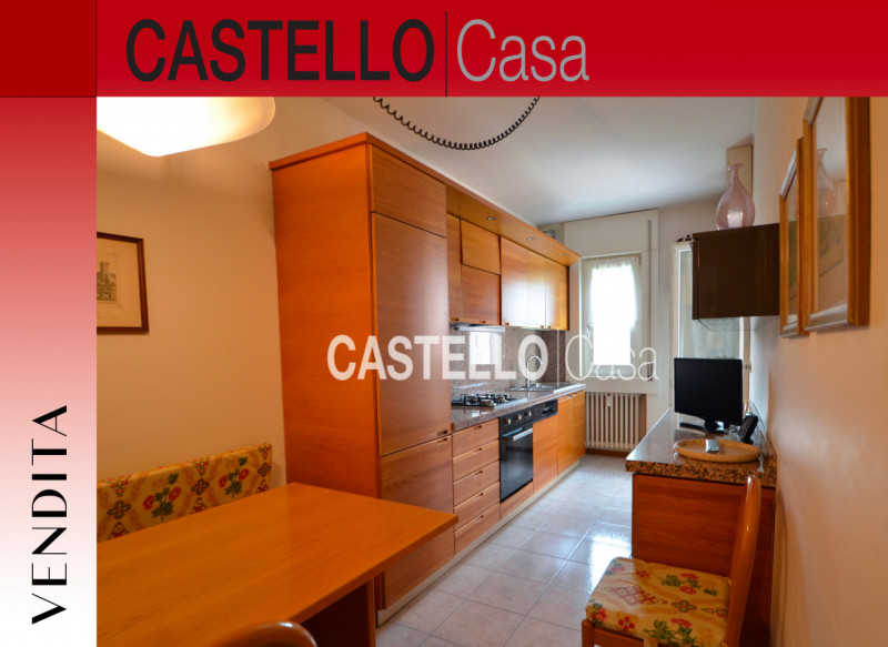 Scopri un'opportunità unica di vivere in uno dei quartieri più affascinanti e ricercati di Castel...