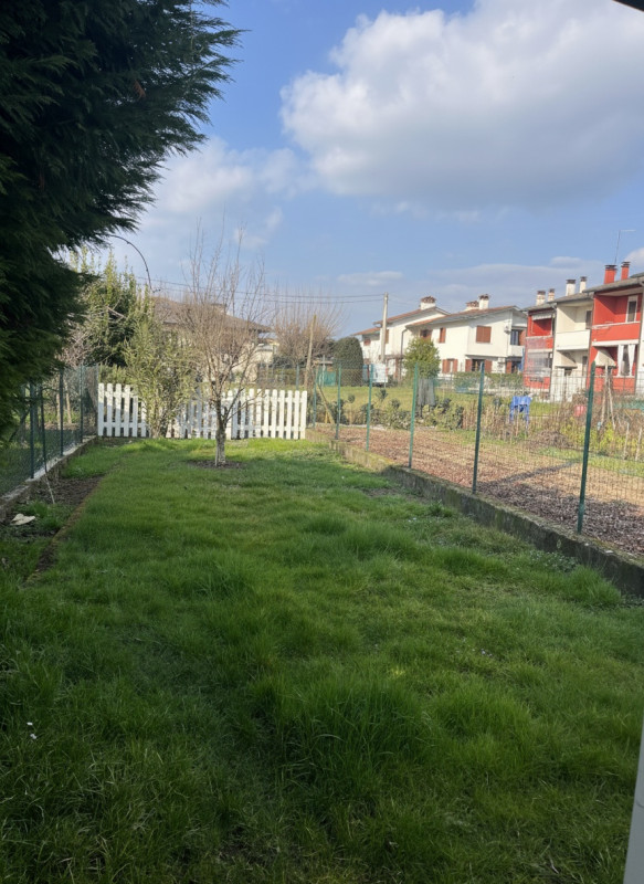 Caldogno, CASA AFFIANCATA RISTRUTTURATA € 268.000.Trattativa riservata Unica Immobiliare Colceres...