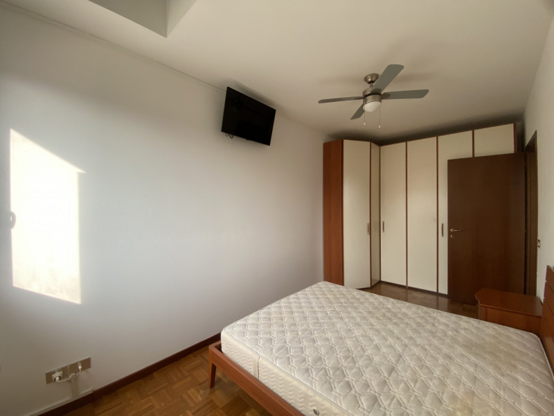 In una posizione centrale e strategica a Veggiano, proponiamo un incantevole appartamento triloca...