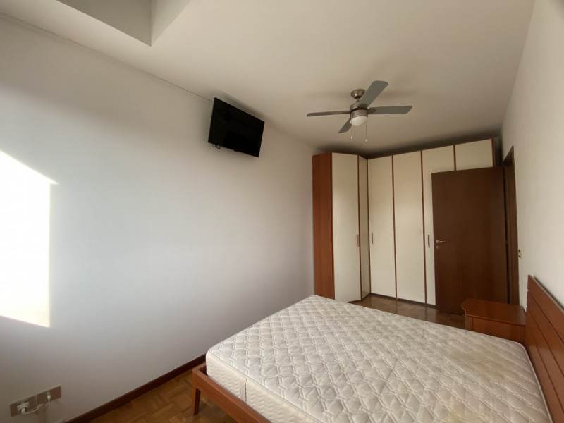 In una posizione centrale e strategica a Veggiano, proponiamo un incantevole appartamento triloca...