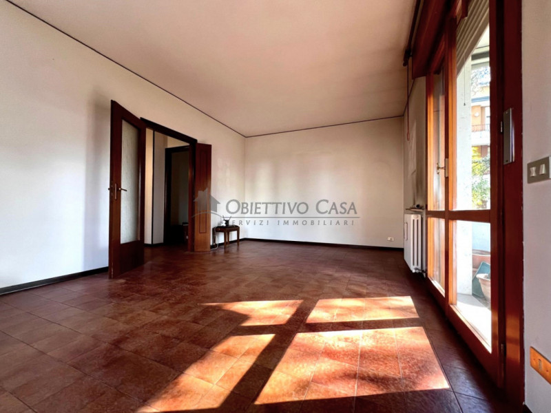 PD319 - Proponiamo in vendita un luminoso appartamento di ampie metrature, in quartiere Forcellin...