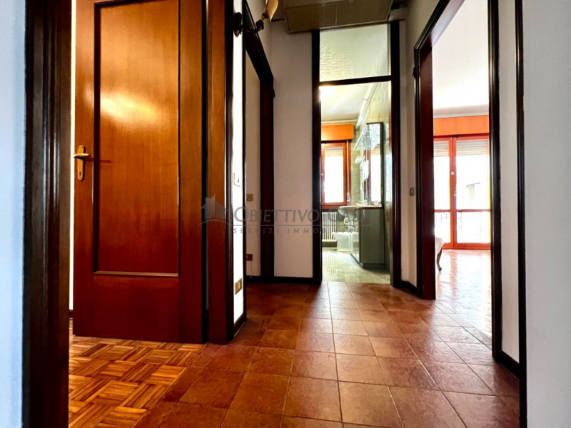 PD319 - Proponiamo in vendita un luminoso appartamento di ampie metrature, in quartiere Forcellin...