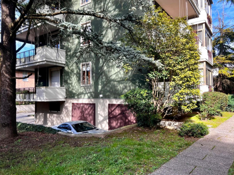 PD319 - Proponiamo in vendita un luminoso appartamento di ampie metrature, in quartiere Forcellin...