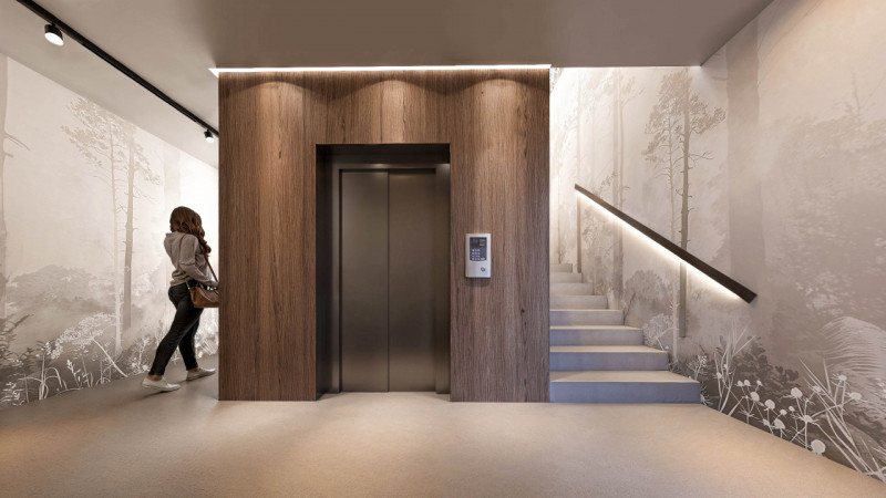 Presentiamo un elegante appartamento in vendita, situato all'interno di un moderno condominio com...