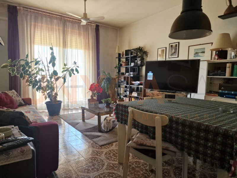 ALBIGNASEGO – All’interno di un residence composto da una palazzina suddivisa in due vani scala d...