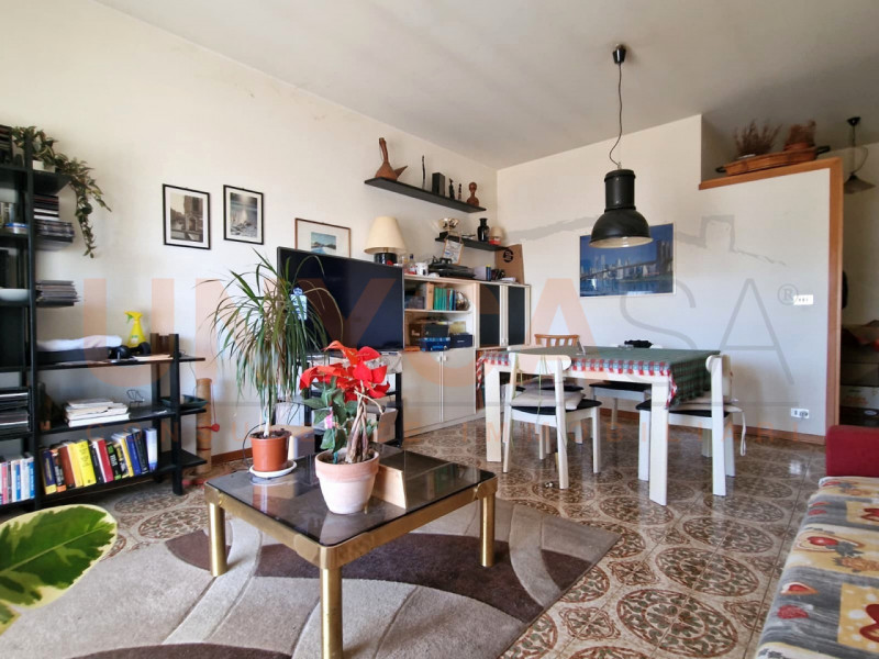 ALBIGNASEGO – All’interno di un residence composto da una palazzina suddivisa in due vani scala d...