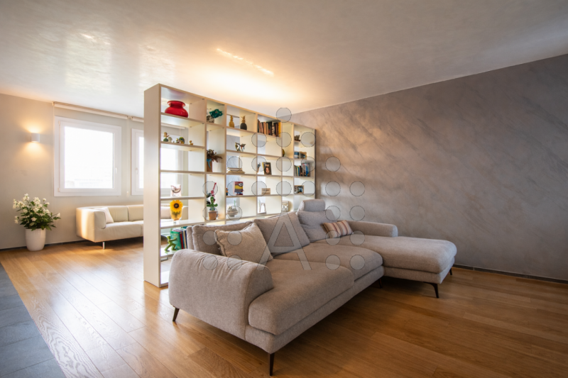 Questa proprietà, costruita nel 2015 al confine tra Padova e Abano Terme, è situata in una zona r...